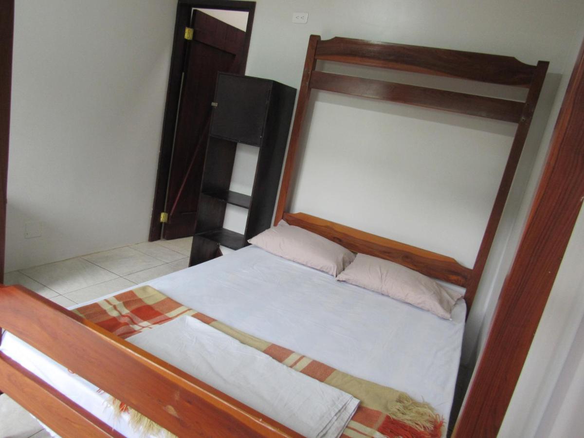 Esperanto Surf Hostal Montañita